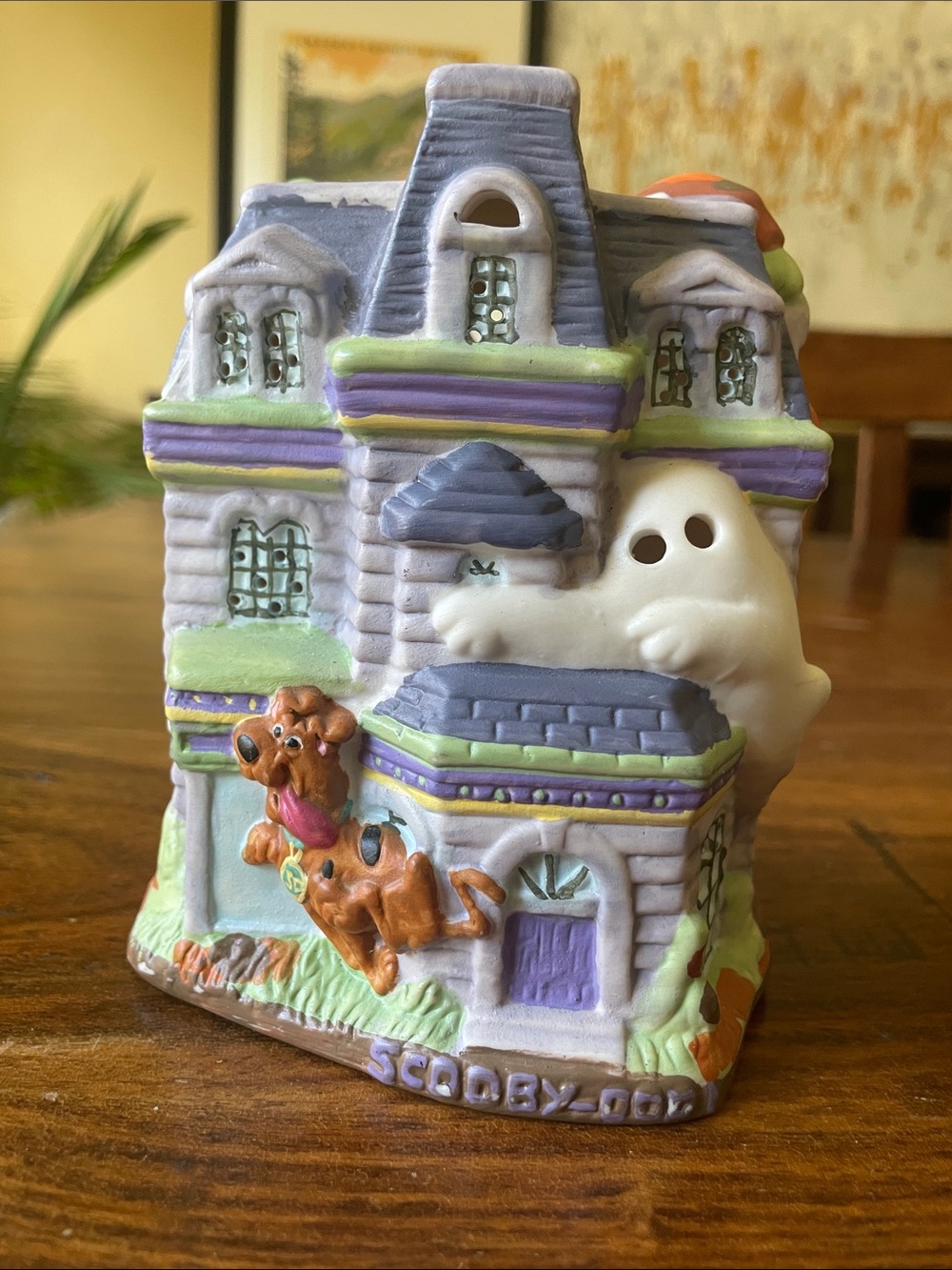 Scooby-Doo Haunted House Ceramic Tea Light Candle Holder - Purple & Green